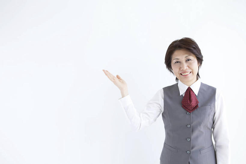 东方人,一个人,商务人士,商务女性,站,笑,微笑,露齿笑,横图,室内,白天,白色背景,正面,亚洲,仅一个女性,仅一个人,阴影,套装,欢迎,反射,领结,影子,注视,黄种人,红色,观察,接待,看,站着,仅一个中年女性,摄影,影棚,观看,察看,象征,庄重,关注,商务装,身份,工薪阶层,正式,地位,女人,女性,中年女性,亚洲人,白领,上班族,站立,半身,彩图,影棚拍摄,拍摄