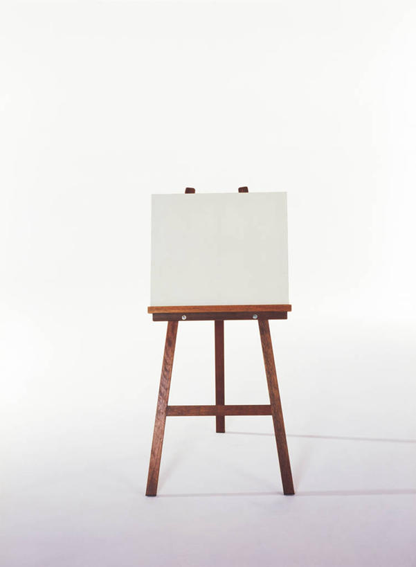 无人,竖图,室内,特写,白天,白色背景,正面,绘画,静物,阴影,艺术,反射,影子,画板,美术用品,画架,摄影,影棚,美术,绘画工具,彩图,影棚拍摄,拍摄