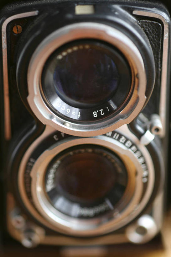 无人,竖图,室内,特写,白天,正面,静物,相机,阴影,朦胧,模糊,反射,影子,古典,拍照,数码相机,摄影,经典,一部,双反相机,双反,双镜头反光相机,照相机,彩图,照相