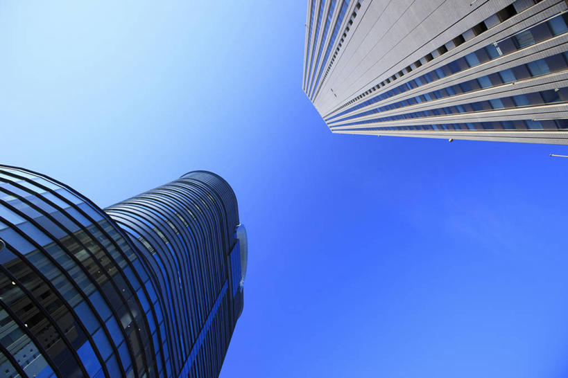 无人,高楼大厦,横图,室外,白天,仰视,度假,美景,窗户,城市风光,标志建筑,城市,大厦,地标,建筑,摩天大楼,东京,日本,亚洲,阴影,光线,影子,墙,景观,娱乐,建设,玻璃窗,墙壁,墙面,蓝色,蓝天,天空,阳光,天,享受,休闲,景色,放松,晴朗,东亚,本州,万里无云,关东地方,本州岛,日本国,东京都,晴空,晴空万里,彩图,低角度拍摄,大楼,高层建筑,高楼,摩天楼,阳光60大厦