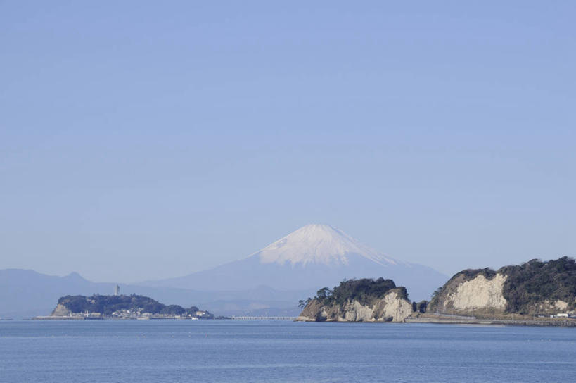 无人,横图,室外,白天,正面,旅游,度假,岛屿,海浪,海洋,火山,美景,山,雪,雪山,大雪,富士山,神奈川,日本,亚洲,阴影,光线,影子,冰,岛,积雪,景观,浪花,山峰,雪景,冬季,冬天,山峦,神奈川县,娱乐,蓝色,蓝天,天空,阳光,自然,海水,天,享受,休闲,景色,放松,寒冷,晴朗,冰冷,自然风光,海景,东亚,本州,万里无云,关东地方,本州岛,日本国,严寒,江之岛,冰凉,酷寒,凛冽,凛凛,极冷,藤泽,藤泽市,大海,风浪,海,海水的波动,活火山,近岸浪,列岛,群岛,涌浪,诸岛,晴空,晴空万里,彩图