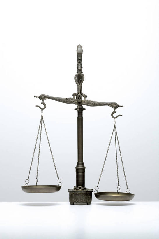 无人,竖图,室内,特写,白天,白色背景,正面,实验,仪器,静物,阴影,研究,反射,分析,化学,测试,影子,一个,平衡,摄影,影棚,单个,衡量,计量,试验耗材,实验用品,托盘天平,秤,天平称,天平秤,彩图,影棚拍摄,拍摄