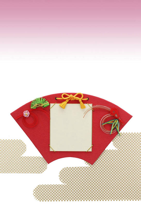 无人,竖图,室内,特写,白天,正面,粉色背景,辟邪,装饰,文化,装饰品,装饰物,祈祷,健康,许愿,摄影,影棚,华丽,修饰,祈求,护身符,点缀,饰物,衬托,美观,雅致,雅观,驱邪,护符,保佑,庇佑,御守,平安,彩图,影棚拍摄,拍摄