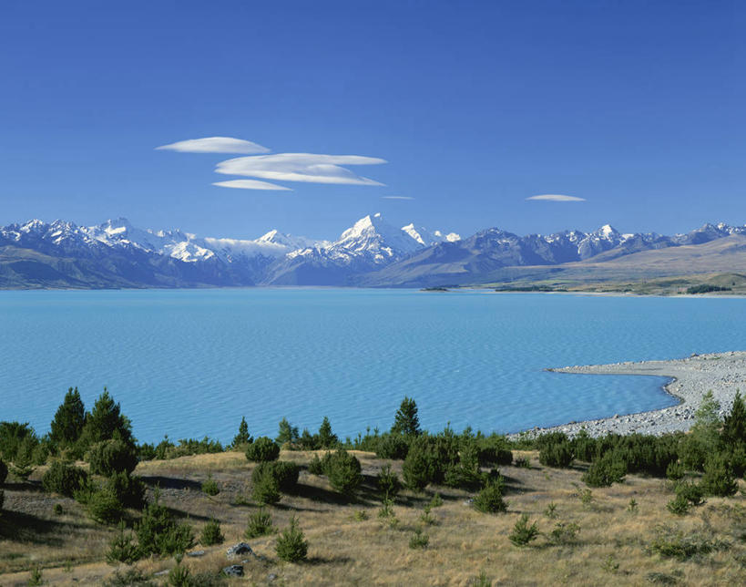 无人,横图,室外,白天,正面,旅游,度假,草地,草坪,湖,湖泊,美景,山,水,雪,雪山,植物,大雪,新西兰,阴影,光线,影子,冰,湖面,积雪,景观,山峰,水流,水面,雪景,云,云朵,冬季,冬天,山峦,云彩,娱乐,草,树,树木,蓝色,绿色,白云,蓝天,天空,阳光,自然,湖水,天,享受,休闲,景色,放松,寒冷,生长,晴朗,成长,冰冷,自然风光,大洋洲,严寒,库克山,南阿尔卑斯山脉,纽西兰,冰凉,酷寒,凛冽,凛凛,极冷,长白云之乡,新西兰南岛,晴空,彩图,南阿尔卑斯山