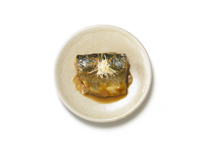 海鲜,无人,横图,俯视,室内,特写,白天,白色背景,餐具,阴影,反射,鱼,碟子,盘,影子,调料,酱料,酱汁,肉,鱼肉,味增,调味品,鲭鱼,调味料,水产,酱,肉类,鱼类,海洋生物,一个,盘子,碟,摄影,影棚,单个,花池鱼,花鲱,花鳀,青花鱼,鲐鲅鱼,油胴鱼,水生动物,海产品,水生物,肉食,海底动物,日式大豆酱,味噌,彩图,高角度拍摄,影棚拍摄,拍摄,味噌酱