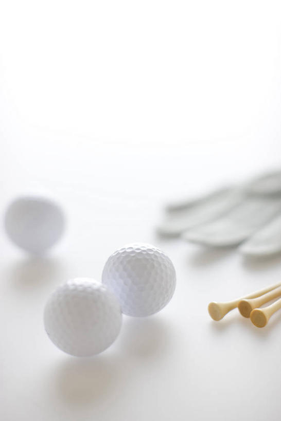 无人,竖图,俯视,室内,特写,白天,白色背景,安全,静物,阴影,反射,木制,高尔夫,高尔夫球,影子,防护,球座,木制品,手套,摄影,影棚,保护,支撑,高尔夫球杆,保险,高尔夫运动,高尔夫球具,保全,周全,安稳,安定,防护手套,支持,平安,高尔夫球运动,彩图,高角度拍摄,影棚拍摄,拍摄,高尔夫手套