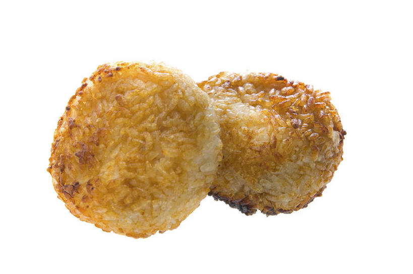 米饭,饭团,无人,横图,室内,特写,白天,白色背景,正面,烹饪,阴影,反射,影子,日本料理,料理,食品,饭,菜肴,美食,食物,两个,日式料理,日式,摄影,佳肴,影棚,五谷,彩图,影棚拍摄,拍摄