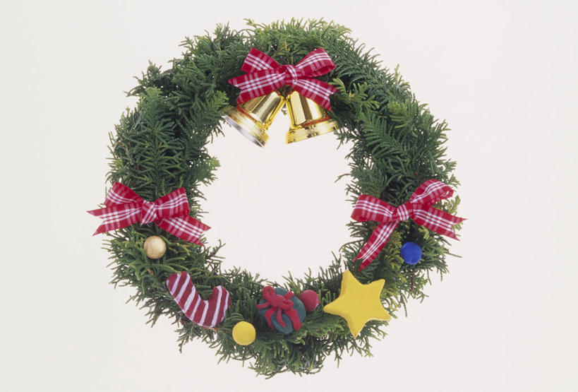 无人,横图,室内,特写,白天,白色背景,正面,金属制品,圣诞节,节日,庆祝,装饰,金属,花环,铃铛,丝绸,丝带,星星,食品,糖,糖果,甜点,甜品,缎带,文化,绸带,食物,一个,蝴蝶结,甜食,庆典,星形,摄影,影棚,单个,纪念,华丽,修饰,圣诞花环,点缀,五角形,硬糖,拐杖糖,衬托,美观,雅致,雅观,圣诞圈,圣诞铃铛,铜制,五角星,彩图,影棚拍摄,拍摄