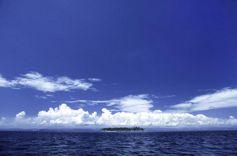 无人,横图,室外,白天,正面,旅游,度假,岛屿,海浪,海洋,美景,植物,棕榈树,叶子,菲律宾,亚洲,阴影,光线,影子,岛,景观,浪花,水平线,云,云朵,辽阔,绿叶,海平线,云彩,娱乐,树,树木,蓝色,绿色,白云,蓝天,天空,阳光,自然,海水,天,享受,休闲,广阔,嫩叶,景色,放松,东南亚,生长,晴朗,成长,一望无际,自然风光,海景,棕榈叶,菲律宾共和国,宿务,宿务岛,米沙鄢,米沙鄢群岛,无边无际,一马平川,叶,叶片,大海,风浪,海,海水的波动,近岸浪,列岛,群岛,涌浪,诸岛,晴空,棕树,棕榈,彩图,水天相接,水天一线