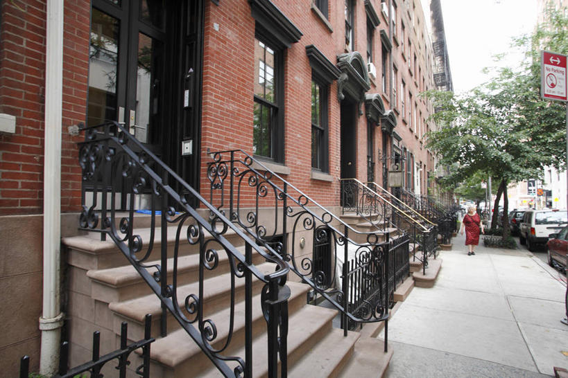 无人,家,栏杆,横图,室外,白天,正面,度假,美景,植物,窗户,楼梯,城市风光,城市,英国,欧洲,伦敦,扶手,房屋,阶梯,墙,屋子,景观,公寓,首都,娱乐,洋房,护栏,楼房,玻璃窗,墙壁,墙面,台阶,住宅,树,树木,绿色,自然,享受,休闲,景色,放松,生长,成长,西欧,大不列颠,大不列颠及北爱尔兰联合王国,雾都,肯辛顿.切尔西区,彩图,房子,切尔西,大不列颠王国,大英帝国,联合王国,日不落帝国