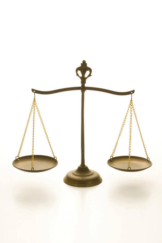 无人,竖图,室内,特写,白天,白色背景,正面,实验,仪器,静物,阴影,研究,反射,分析,化学,测试,影子,一个,平衡,摄影,影棚,单个,衡量,计量,试验耗材,实验用品,托盘天平,秤,天平称,天平秤,彩图,影棚拍摄,拍摄