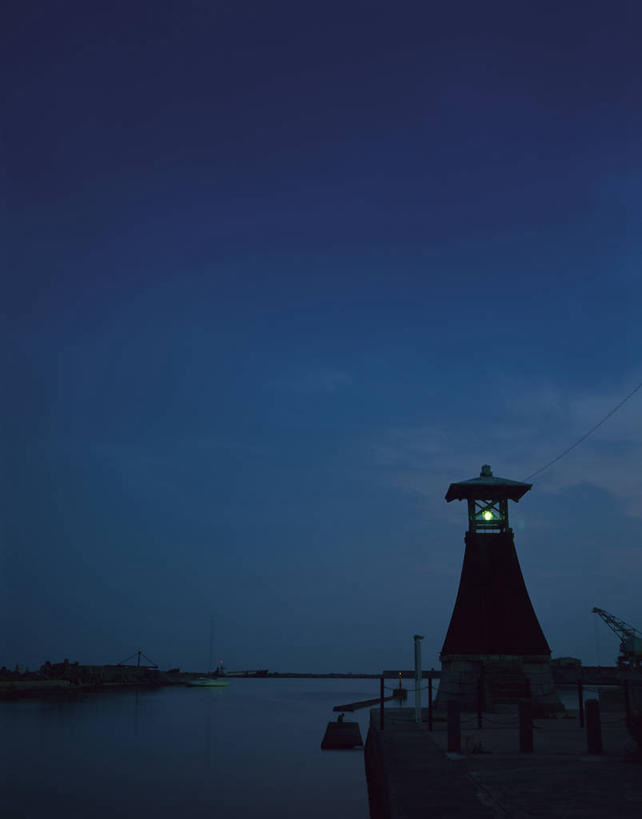 无人,竖图,室外,夜晚,正面,旅游,度假,海浪,海洋,美景,道路,日本,亚洲,阴影,光线,信息,影子,景观,浪花,灯光,灯塔,交通,方向,娱乐,天空,自然,海水,天,享受,休闲,景色,放松,引导,指引,自然风光,海景,东亚,本州,本州岛,日本国,近畿地方,近畿,兵库,兵库县,航标,大海,风浪,海,海水的波动,近岸浪,涌浪,彩图,西宫市,导航