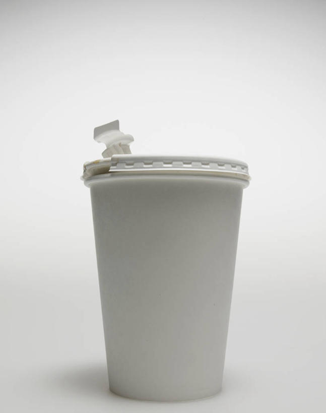 无人,竖图,室内,特写,白天,正面,静物,杯子,阴影,灰色背景,反射,影子,一个,纸制品,摄影,影棚,单个,纸杯,一次性杯子,彩图,影棚拍摄,拍摄