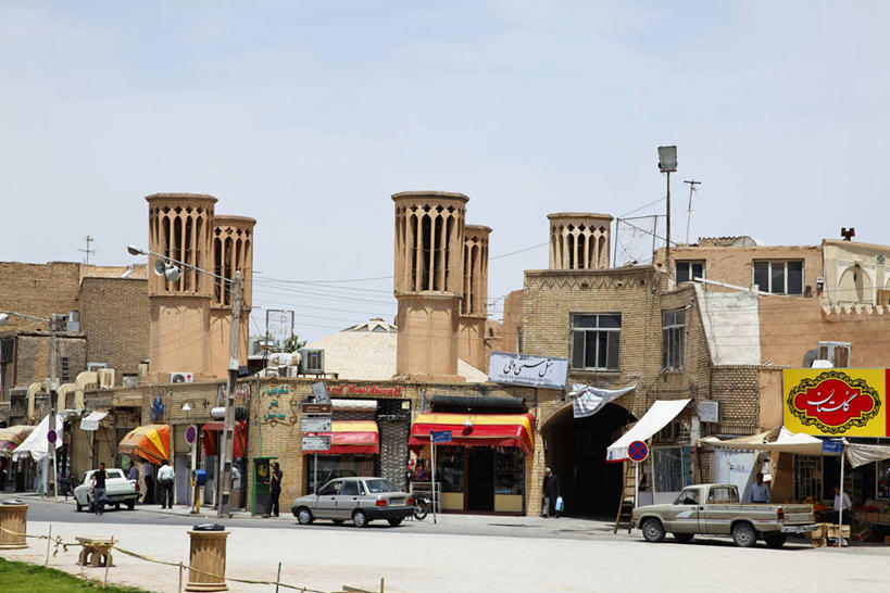 无人,家,商店,横图,室外,白天,正面,购物,度假,消费,美景,城市风光,超市,城市,道路,路,商场,公路,汽车,伊朗,亚洲,阴影,光线,影子,房屋,屋子,景观,云,云朵,交通,云彩,娱乐,楼房,住宅,车,蓝色,白云,蓝天,天空,阳光,交通工具,轿车,天,享受,休闲,发电厂,发电站,景色,放松,金融,百货,晴朗,核电站,核能,载具,西亚,选购,贸易,百货公司,冷却塔,省会,血拼,冷却,伊朗伊斯兰共和国,核电厂,亚兹德,亚兹德省,晴空,马路,彩图,房子,购物商场,购物中心,商业中心,凉水塔