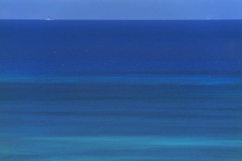 无人,横图,室外,白天,正面,海浪,海洋,美景,景观,浪花,水平线,辽阔,海平线,蓝色,蓝天,天空,自然,海水,天,广阔,景色,晴朗,一望无际,自然风光,海景,万里无云,无边无际,一马平川,大海,风浪,海,海水的波动,近岸浪,涌浪,晴空,晴空万里,彩图,水天相接,水天一线