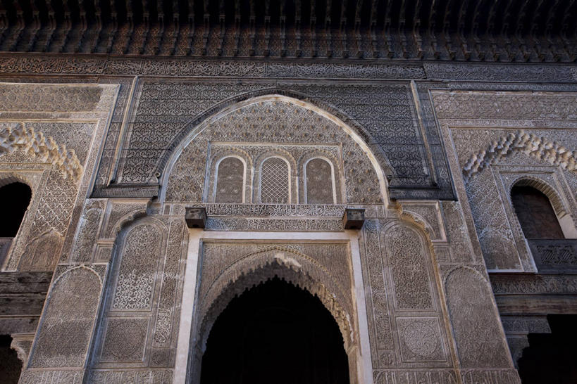 无人,学校,教学楼,横图,室外,白天,仰视,旅游,度假,标志建筑,地标,建筑,雕塑,非洲,摩洛哥,阴影,艺术,装饰,光线,雕刻,雕像,影子,墙,娱乐,建设,校园,墙壁,墙面,阳光,工艺品,享受,休闲,教室,旅游胜地,放松,纪念,美术,主题,陈列,功能,美学,阿非利加洲,摩洛哥王国,菲斯,彩图,低角度拍摄,教学大楼