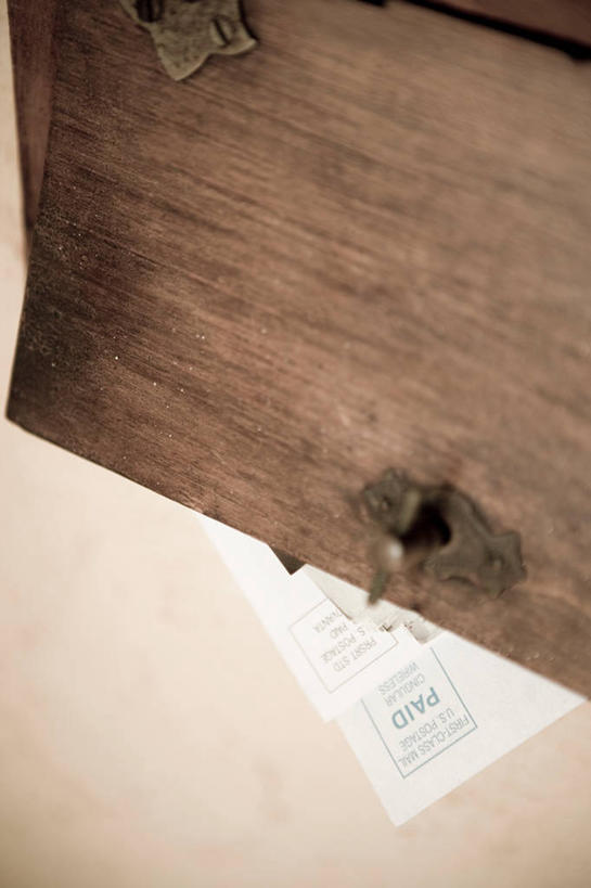 无人,竖图,室内,特写,白天,正面,科技,静物,传递,网络,信息,标志,符号,数字,文字,邮件,联系,标识,邮筒,邮箱,联络,邮递,通信,创意,邮政,彩图