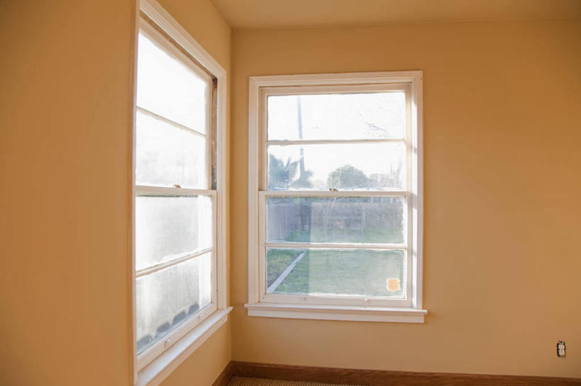 无人,横图,室内,白天,正面,窗户,静物,阴影,反射,影子,墙,玻璃窗,墙壁,墙面,彩图