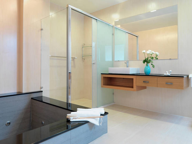 无人,家,横图,室内,白天,正面,智慧,别墅,家具,镜子,卫生间,洗手间,浴室,装修,建筑,花瓶,照明,欧式,阴影,艺术,装饰,盛开,光线,水槽,影子,陶瓷,房屋,墙,屋子,公寓,灯光,陶瓷制品,豪华,花蕾,文化,建设,现代,水斗,装潢,洋房,楼房,顶灯,墙壁,墙面,住宅,灯,花,花瓣,花朵,鲜花,插花,瓶子,灯具,室内装潢,浴缸,花苞,花蕊,插花艺术,样板房,明亮,照亮,镜像,创造,舒适,家居装潢,镜面,照明设备,创作,房屋设计,按摩浴缸,地中海风格,古典风格,简约风格,卫浴设备,想象,室内设计,宽敞,样板房装潢,水管装置,设计,厕所,淋浴房,彩图,冲凉房,房子,沐浴间,沐浴室