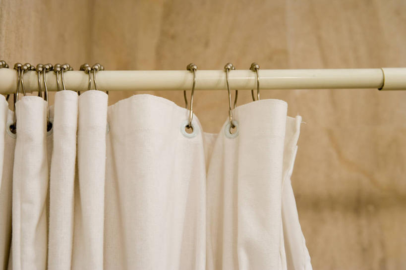 无人,横图,室内,特写,白天,正面,卫生间,浴室,静物,阴影,反射,影子,帘子,遮,遮掩,遮挡,卫浴设备,遮盖,浴帘,淋浴房,彩图,冲凉房,沐浴间,沐浴室