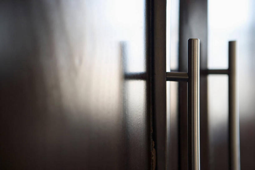 无人,横图,室内,特写,白天,正面,静物,阴影,朦胧,模糊,反射,电器,影子,冰箱,冷冻,冷柜,把手,门把手,冷藏柜,冷藏,储藏,门把,家电,家用电器,保鲜,拉手,彩图