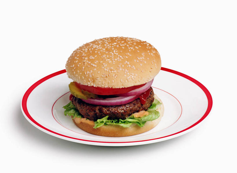 点心,面包,无人,横图,俯视,室内,特写,白天,白色背景,烹饪,西餐,餐桌,桌子,蔬菜,西红柿,洋葱,餐具,阴影,新鲜,反射,碟子,盘,影子,生菜,莴苣,肉,芝麻,汉堡,牛肉,料理,食品,面点,菜肴,美食,肉类,食物,糕点,一个,盘子,碟,快餐,西式,摄影,佳肴,有机食品,绿色食品,影棚,单个,餐台,玉葱,肉食,西式快餐,垃圾食品,脂麻,胡麻,白麻,巨胜子,春菜,鹅仔菜,莴仔菜,千金菜,油麻,叶用莴苣,圆葱,洋葱头,球葱,番茄,葱头,彩图,高角度拍摄,影棚拍摄,拍摄