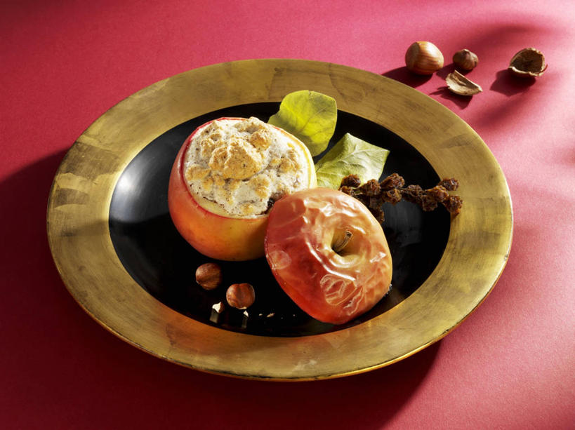 无人,横图,俯视,室内,特写,白天,烹饪,西餐,餐桌,桌子,苹果,餐具,水果,圣诞节,阴影,节日,朦胧,模糊,庆祝,新鲜,反射,碟子,盘,影子,生食,料理,食品,果实,文化,菜肴,美食,食物,红色,盘子,碟,庆典,西式,佳肴,有机食品,绿色食品,餐台,纪念,彩图,高角度拍摄