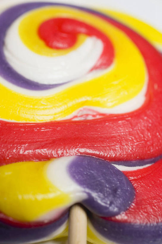 无人,竖图,俯视,彩色,室内,特写,白天,餐桌,桌子,阴影,反射,棒棒糖,影子,食品,糖,糖果,甜点,甜品,食物,一个,甜食,摄影,影棚,单个,餐台,波板糖,彩图,高角度拍摄,影棚拍摄,拍摄