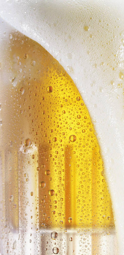 啤酒,无人,竖图,室内,特写,白天,正面,杯子,阴影,反射,泡沫,影子,酒类,一杯,玻璃制品,酒,饮料,黄色,酒杯,啤酒杯,摄影,影棚,玻璃杯,彩图,影棚拍摄,拍摄