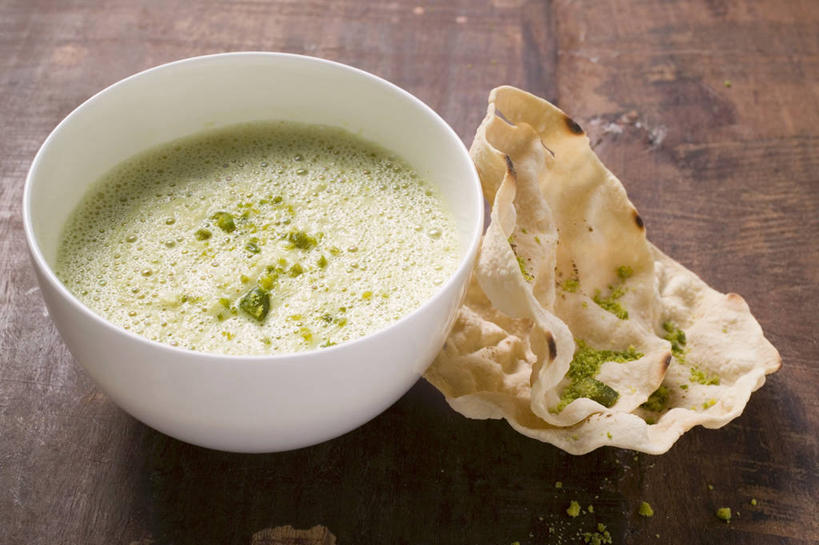 无人,横图,俯视,室内,特写,白天,烹饪,餐桌,桌子,阴影,反射,木制,影子,陶瓷,调味,汤,香料,佐料,料理,食品,陶瓷制品,菜肴,美食,食物,一个,白色,木制品,容器,碗,摄影,佳肴,影棚,单个,餐台,储藏,配料,储存,薄饼,作料,印度菜,印度料理,彩图,高角度拍摄,影棚拍摄,拍摄,贮存