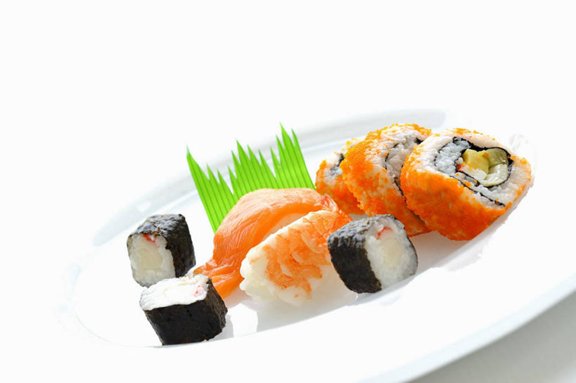 米饭,生鱼片,寿司,无人,横图,俯视,室内,特写,白天,白色背景,烹饪,餐桌,桌子,餐具,一排,阴影,整齐,反射,碟子,盘,影子,肉,鱼肉,日本料理,鱼片,料理,食品,紫菜,饭,菜肴,美食,肉类,食物,排列,一个,盘子,碟,日式料理,日式,摄影,佳肴,影棚,单个,餐台,五谷,队列,醋饭,肉食,沙西米,四喜饭,膜菜,索菜,坛紫菜,子菜,紫英,紫瑛,彩图,高角度拍摄,影棚拍摄,拍摄,刺身