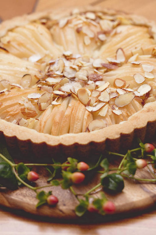 点心,无人,竖图,俯视,室内,特写,白天,下午茶,餐桌,桌子,苹果,水果,圣诞节,阴影,节日,庆祝,新鲜,反射,影子,生食,食品,坚果,果实,案板,文化,砧板,食物,糕点,干果,庆典,摄影,有机食品,绿色食品,影棚,餐台,纪念,彩图,高角度拍摄,影棚拍摄,拍摄,蛋糕