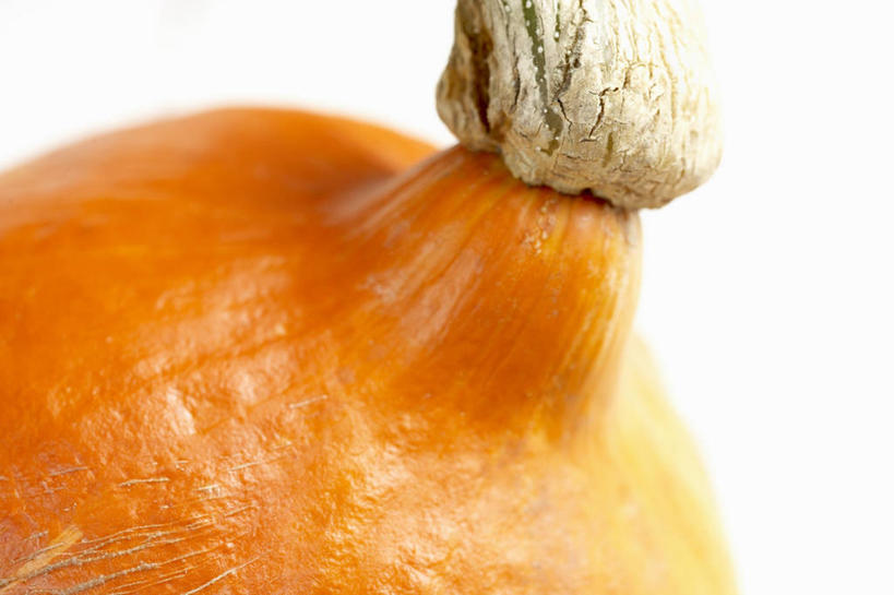 无人,横图,俯视,室内,特写,白天,白色背景,桌面,桌子,南瓜,蔬菜,阴影,新鲜,反射,木制,影子,金瓜,食品,番瓜,食物,一个,木制品,橙色,摄影,有机食品,绿色食品,影棚,单个,麦瓜,倭瓜,彩图,高角度拍摄,影棚拍摄,拍摄