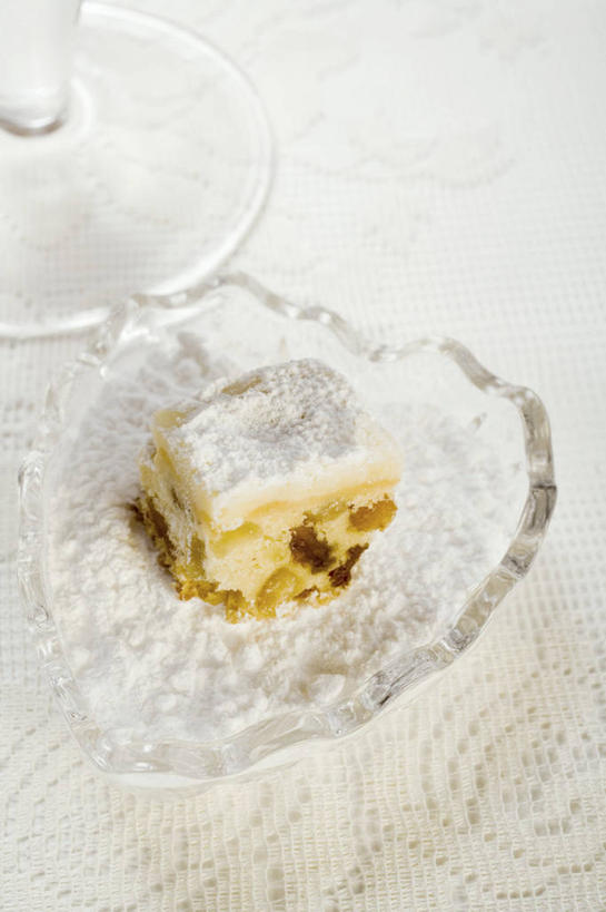 无人,竖图,俯视,室内,特写,白天,爱情,桌面,桌子,杯子,餐具,圣诞节,阴影,节日,爱心,庆祝,反射,木制,碟子,粉末,高脚杯,盘,影子,调料,糖,红酒杯,调味品,浪漫,调味料,文化,玻璃制品,一个,盘子,酒杯,木制品,碟,庆典,温暖,温馨,心形,粉,恩爱,摄影,影棚,单个,纪念,和睦,葡萄酒杯,粉状,粉剂,心型,玻璃杯,彩图,高角度拍摄,影棚拍摄,拍摄,融洽