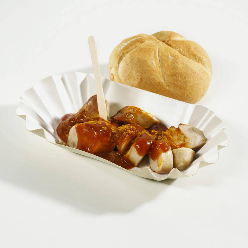 点心,面包,咖哩,无人,方图,俯视,室内,特写,白天,白色背景,烹饪,餐桌,桌子,阴影,反射,影子,纸盒,调料,肉,香肠,料理,食品,面点,腊肠,调味品,调味料,猪肉,咖喱,菜肴,美食,肉类,盒子,食物,糕点,一个,包装盒,摄影,佳肴,影棚,单个,餐台,肉食,小圆面包,豚肉,彩图,高角度拍摄,影棚拍摄,拍摄