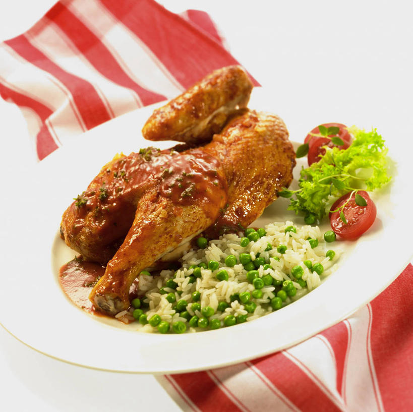 无人,横图,俯视,室内,特写,白天,白色背景,烹饪,西餐,植物,餐桌,桌子,蔬菜,蒜,西红柿,小番茄,一堆,许多,阴影,堆叠,堆积,条纹,新鲜,反射,布料,影子,豆类,豆子,豌豆,谷类,谷物,鸡肉,肉,料理,食品,米,蒜头,布纹,大米,荷兰豆,菜肴,美食,肉类,桌布,食物,红色,餐巾,台布,西式,摄影,佳肴,有机食品,绿色食品,影棚,餐台,堆,雪豆,肉食,豆科,寒豆,毕豆,麻累,国豆,小寒豆,麦豌豆,胡蒜,小西红柿,樱桃小番茄,珍珠小番茄,樱桃番茄,圣女果,番茄,大蒜,彩图,高角度拍摄,影棚拍摄,拍摄