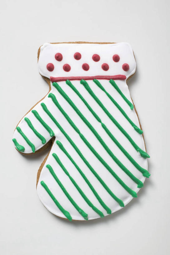 点心,无人,竖图,俯视,室内,特写,白天,白色背景,餐桌,桌子,圣诞节,阴影,节日,庆祝,反射,影子,食品,甜点,文化,食物,糕点,一个,手套,饼干,甜食,零食,庆典,摄影,影棚,单个,餐台,纪念,姜饼,德式姜饼,彩图,高角度拍摄,影棚拍摄,拍摄