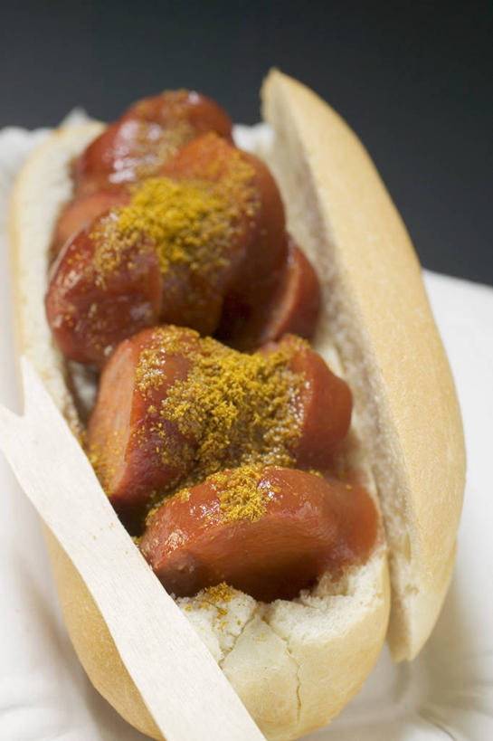 点心,面包,咖哩,无人,竖图,俯视,室内,特写,白天,烹饪,西餐,餐桌,桌子,许多,阴影,反射,影子,调料,肉,料理,食品,面点,热狗,调味品,丸子,调味料,咖喱,菜肴,美食,肉类,肉丸,食物,糕点,快餐,西式,佳肴,餐台,肉食,西式快餐,垃圾食品,彩图,高角度拍摄