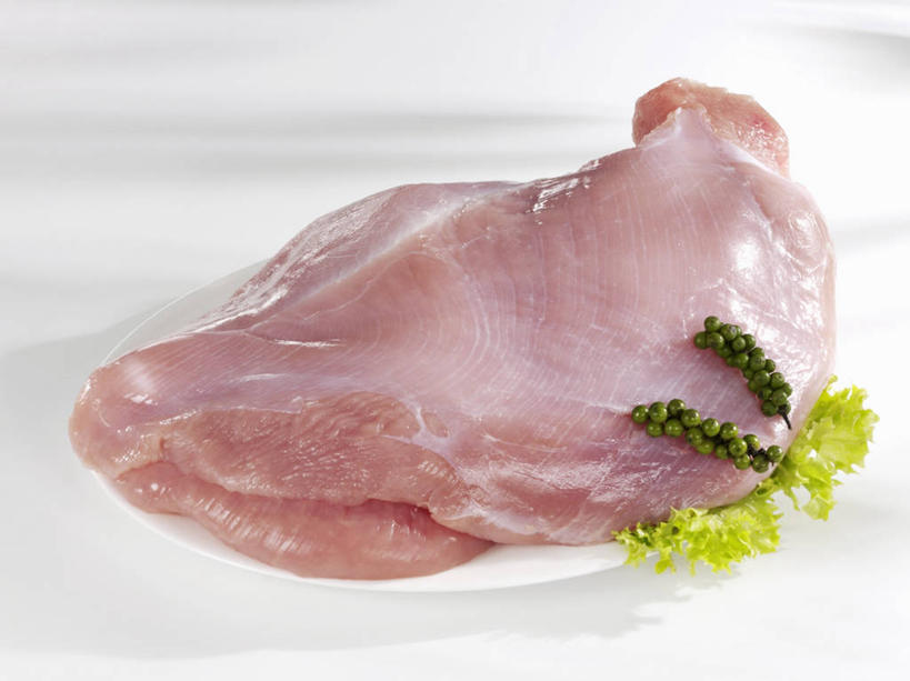 无人,横图,俯视,室内,特写,白天,白色背景,桌面,桌子,鸡,蔬菜,餐具,阴影,新鲜,反射,木制,碟子,盘,影子,生菜,莴苣,调料,调味,鸡肉,肉,香料,佐料,食品,火鸡,调味品,调味料,肉类,家禽,食物,动物,盘子,木制品,碟,摄影,牲畜,有机食品,绿色食品,影棚,绿胡椒,配料,肉食,作料,春菜,鹅仔菜,莴仔菜,千金菜,叶用莴苣,七面鸟,吐绶鸡,胡椒,彩图,高角度拍摄,影棚拍摄,拍摄