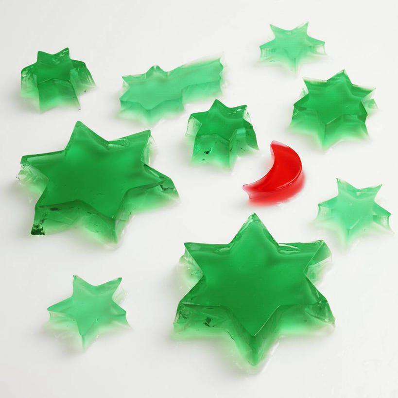 点心,无人,方图,俯视,室内,特写,白天,白色背景,桌面,桌子,阴影,反射,木制,影子,月亮,星星,食品,甜点,甜品,月光,食物,红色,绿色,木制品,果冻,甜食,零食,摄影,影棚,明亮,恒星,啫喱,皎洁,彩图,高角度拍摄,影棚拍摄,拍摄