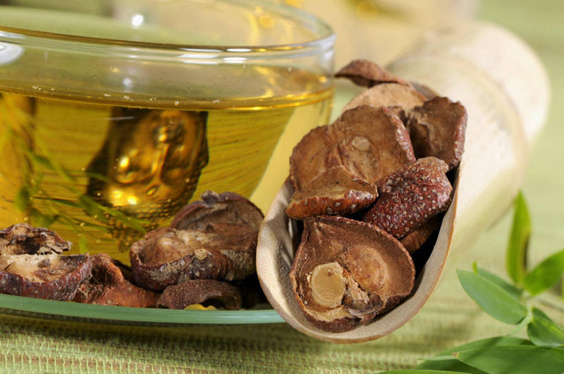 无人,横图,俯视,室内,特写,白天,幸福,茶,桌面,桌子,玻璃,阴影,朦胧,模糊,反射,木制,影子,茶叶,娱乐,玻璃制品,一个,玻璃瓶,木制品,瓶子,山楂,享受,休闲,温馨,放松,乐趣,单个,提神,舒适,醒脑,广口瓶,红果,彩图,高角度拍摄,山楂干