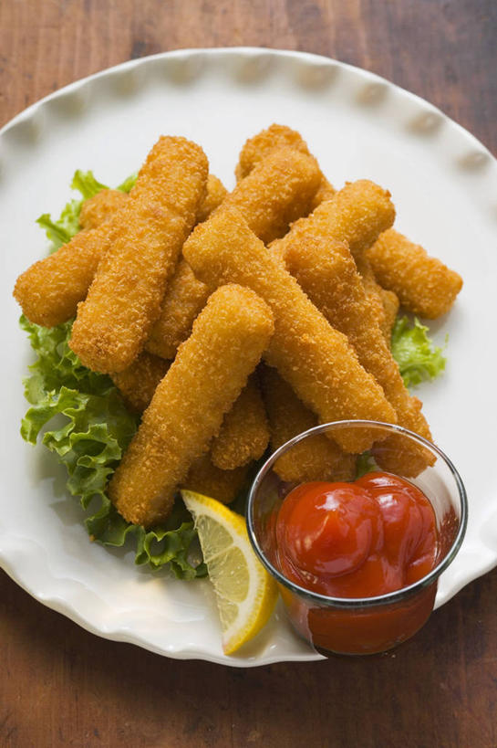 无人,竖图,俯视,室内,特写,白天,烹饪,桌面,桌子,柠檬,蔬菜,餐具,水果,玻璃,阴影,新鲜,反射,木制,碟子,盘,影子,生菜,莴苣,调料,酱料,酱汁,茄汁,肉,生食,油炸,鱼肉,佐料,料理,食品,果实,调味品,调味料,蔬果,番茄酱,酱,菜肴,美食,肉类,玻璃制品,食物,一个,盘子,木制品,容器,碟,碗,佳肴,有机食品,绿色食品,单个,储藏,储存,肉食,春菜,鹅仔菜,莴仔菜,千金菜,叶用莴苣,炸鱼条,益母果,柠果,彩图,高角度拍摄,贮存