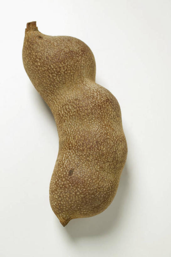 无人,竖图,俯视,室内,特写,白天,白色背景,餐桌,桌子,水果,阴影,反射,影子,调味,香料,佐料,果实,草药,一个,摄影,影棚,单个,餐台,配料,草本,罗望子,作料,酸豆,酸角,彩图,高角度拍摄,影棚拍摄,拍摄