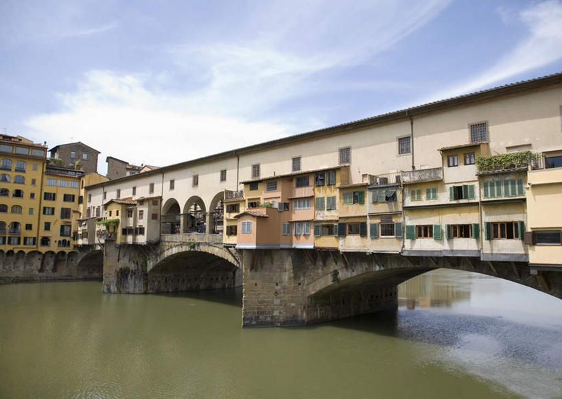 无人,家,横图,室外,白天,正面,度假,河流,美景,水,城市风光,城市,意大利,佛罗伦萨,欧洲,阴影,光线,影子,房屋,屋子,河水,景观,水流,云,云朵,云彩,娱乐,楼房,拱桥,住宅,蓝色,白云,倒影,蓝天,天空,阳光,天,享受,休闲,景色,放松,晴朗,倒映,托斯卡纳,南欧,意大利共和国,首府,百花之城,翡冷翠,托斯卡纳大区,反照,旧桥,老桥,维琪奥桥,晴空,彩图,房子