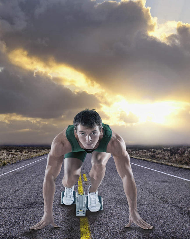 西方人,一个人,运动员,起跑线,起点,蹲,竖图,室外,白天,正面,运动服,锻炼,快乐,比赛,运动,竞争,日落,道路,路,公路,欧洲,欧洲人,仅一个男性,仅一个人,撑,阴影,服装,开始,光线,起跑器,影子,晚霞,霞光,云,云朵,落日,分界线,停车线,交通,云彩,注视,娱乐,仅一个年轻男性,衣服,天空,阳光,黄昏,天,观察,看,休闲,彩霞,服饰,观看,车行道,车行道分界线,察看,撑着,体育运动,衣着,穿着,关注,标线,助跑器,车行线,起始,衣饰,夕照,蹲踞式起跑,体育,男人,男性,年轻男性,白种人,夕阳,马路,体育运动员,运动选手,蹲着,彩图,全身,眩光,健身,起跑点,斜阳,运动装