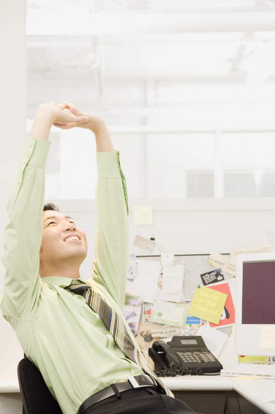 东方人,一个人,商务人士,商务男性,办公室,坐,举,打电话,竖图,室内,白天,正面,衬衫,家具,桌子,电话,椅子,亚洲,仅一个男性,仅一个人,握,套装,朦胧,模糊,材料,档案,文件,办公桌,墙,注视,黄种人,通讯设备,墙壁,墙面,仅一个年轻男性,一个,黑色,话筒,会议椅,资料,观察,看,靠,靠着,托,电话线,握着,单个,观看,办公椅,察看,固定电话,关注,文档,商务装,工薪阶层,办公家具,商务椅,培训椅,交流,男人,男性,年轻男性,亚洲人,白领,上班族,电话机,沟通,举起,举手,举着,抬头,通话,向上举,向上伸,向上托,仰头,坐着,半身,彩图,衬衣