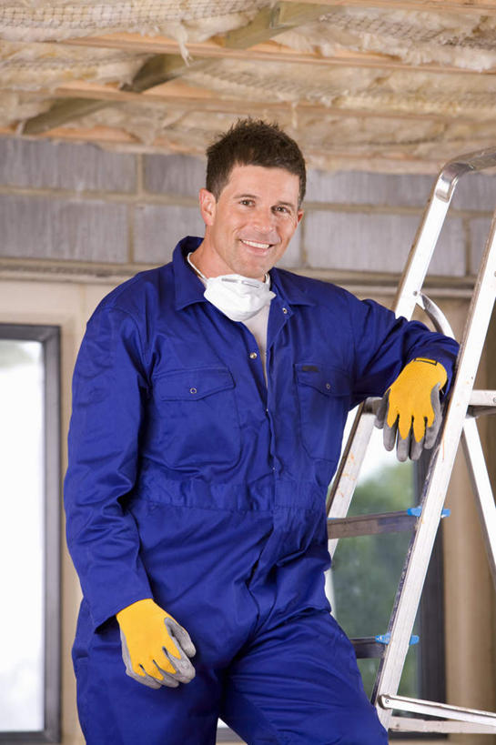 西方人,一个人,建筑工人,站,笑,攀登,微笑,露齿笑,竖图,室内,白天,正面,工作服,制服,安全,窗户,欧洲,欧洲人,仅一个男性,仅一个人,仅一个中年男性,朦胧,模糊,分离,梯子,阶梯,墙,防护,过滤,分开,注视,玻璃窗,墙壁,墙面,工人,一个,蓝色,口罩,手套,建筑工地,观察,看,站着,爬,隔断,搭,遮掩,单个,观看,上升,保护,隔离,察看,卫生,掩盖,遮挡,搭着,关注,净化,间隔,保险,预防,遮盖,防尘,人字梯,保全,周全,安稳,安定,防护手套,掩饰,登高,断绝,隔开,屏蔽,屏绝,远离,中断,阻遏,阻隔,地盘,建筑地盘,施工地盘,工作制服,平安,男人,男性,中年男性,白种人,建筑工,攀爬,站立,半身,彩图,工作套服,工地