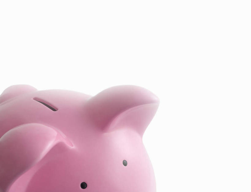 无人,横图,俯视,室内,特写,白天,白色背景,静物,一个,粉色,容器,储蓄罐,器皿,储蓄,存钱,金融,理财,摄影,影棚,经济,单个,资金,存钱罐,存款,流通,贸易,贮钱罐,储钱罐,扑满,彩图,高角度拍摄,影棚拍摄,拍摄