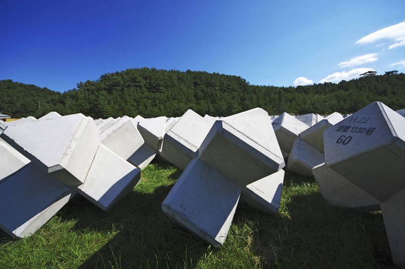 无人,横图,室外,白天,正面,旅游,度假,美景,山,山脉,树林,植物,日本,亚洲,阴影,光线,影子,景观,山峰,云,云朵,山峦,云彩,娱乐,堤坝,树,树木,蓝色,绿色,白云,蓝天,天空,阳光,自然,群山,天,享受,休闲,景色,放松,生长,晴朗,成长,自然风光,东亚,本州,本州岛,日本国,青森,青森县,东北地方,晴空,彩图,防洪堤