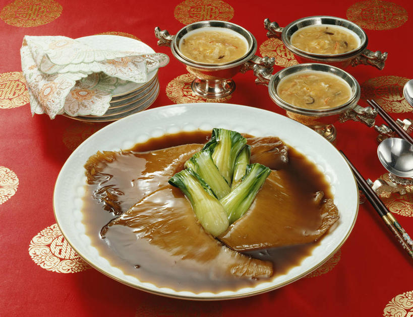 无人,横图,俯视,室内,特写,白天,烹饪,中餐,餐桌,桌子,蔬菜,阴影,朦胧,模糊,新鲜,反射,布料,纺织物,影子,陶瓷,青菜,料理,食品,陶瓷制品,布纹,菜肴,美食,桌布,食物,餐巾,容器,毛巾,台布,碗,清洁,中式,佳肴,有机食品,绿色食品,餐台,储藏,保暖,鱼翅,储存,小白菜,透气,防水,不结球白菜,储水,耐磨,吸水,鲛鲨翅,鲛鱼翅,金丝菜,沙鱼翅,鲨鱼翅,鲨鱼鳍,餐桌布,彩图,高角度拍摄,贮存